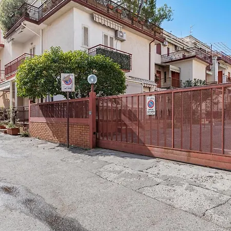Apartament Naxos Bay Flat With Terrace 50 Meters From The Sea